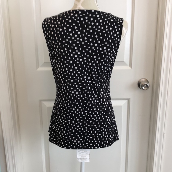 Anne Klein polka dot side ruched top size medium - Picture 3 of 3